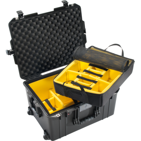 Valise Peli™ Air 1607 avec kit de cloisons Velcro, noire